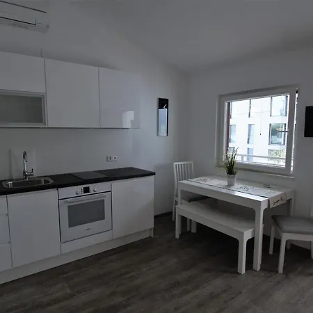 Ludilo Mit 4 In - Marina Bei Trogir Split Apartman Poljica