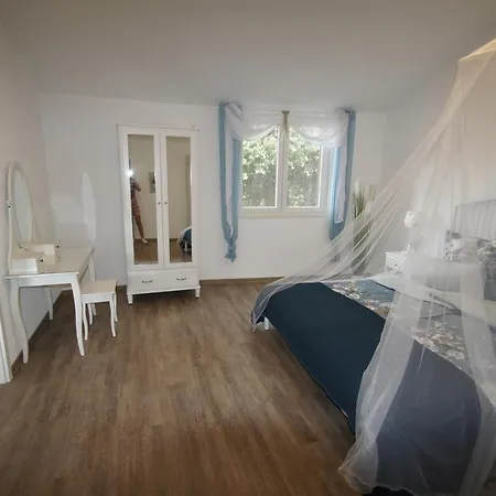 Apartman Ludilo Mit 4 In - Marina Bei Trogir Split