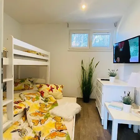 Apartman Ludilo Mit 4 In - Marina Bei Trogir Split *